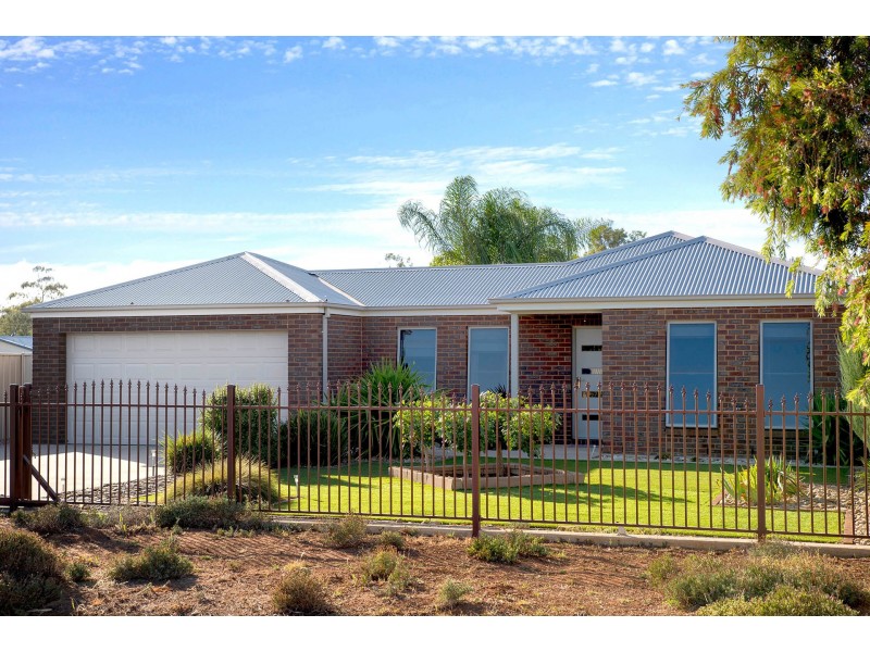 4 Foy Street, Katamatite VIC 3649