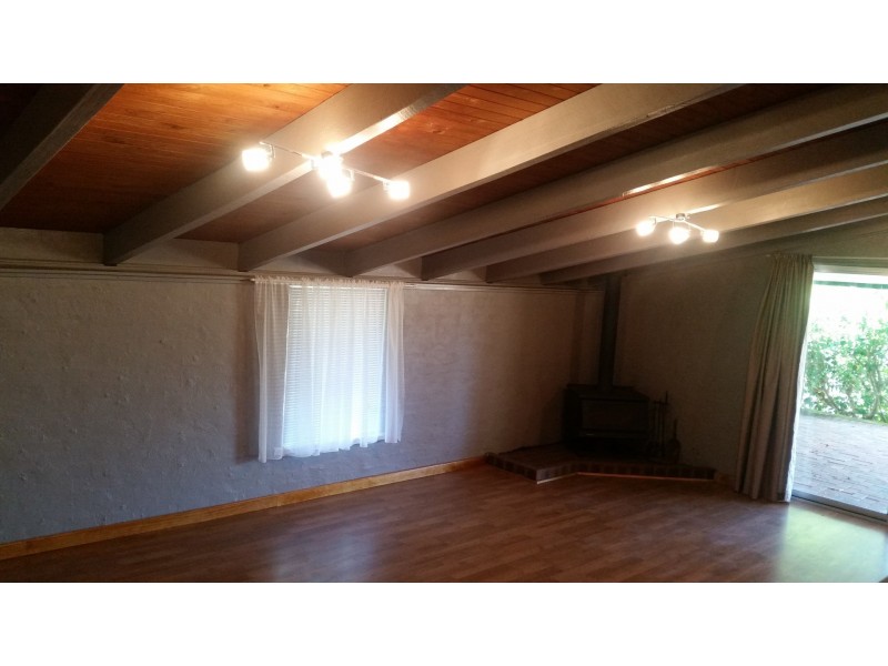 8 Dianella Road, Walliston WA 6076