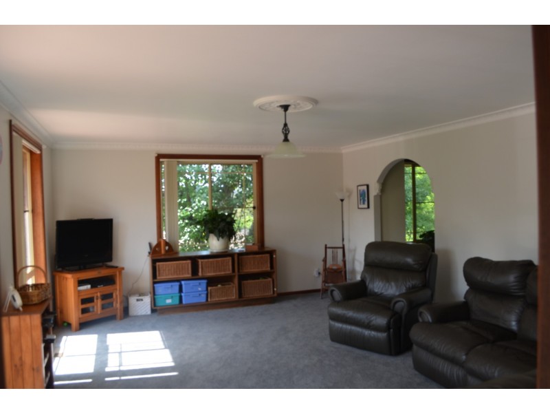 2 Valerie Place, Orange NSW 2800