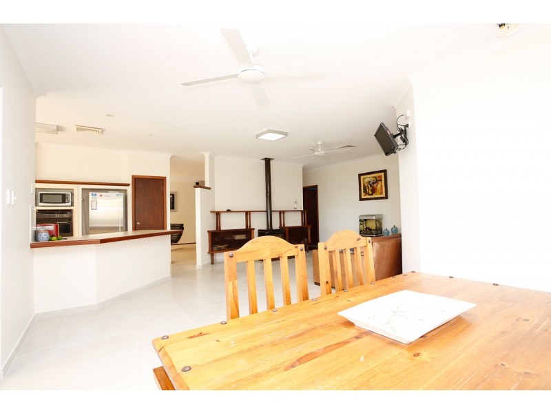 20 Pioneer Court, Bouvard WA 6211