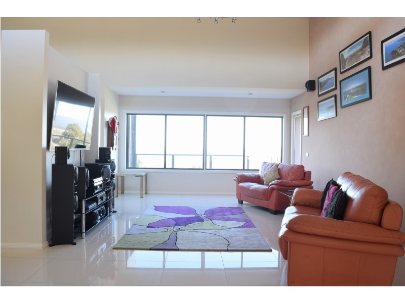 4 Curlew Close, Mirador NSW 2548