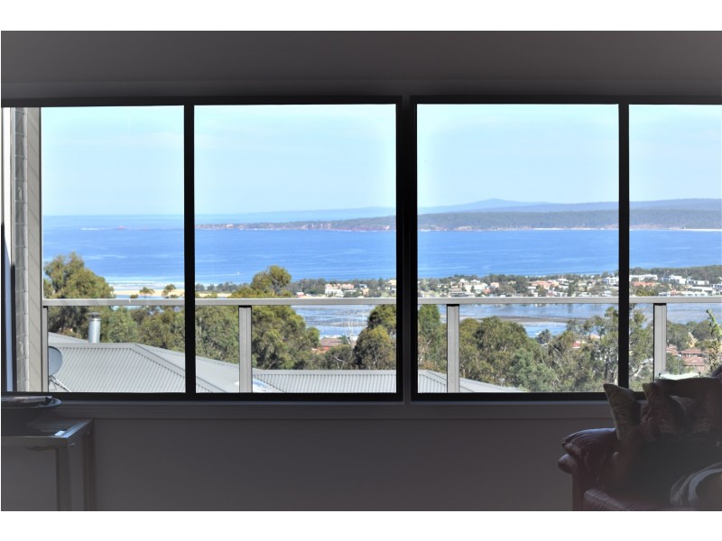 4 Curlew Close, Mirador NSW 2548