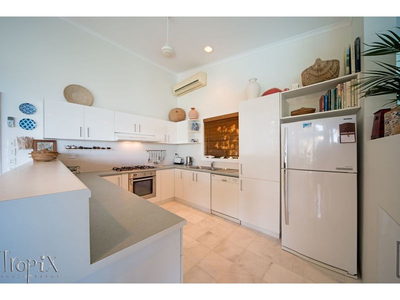 19 Warrain Street, Shute Harbour QLD 4802