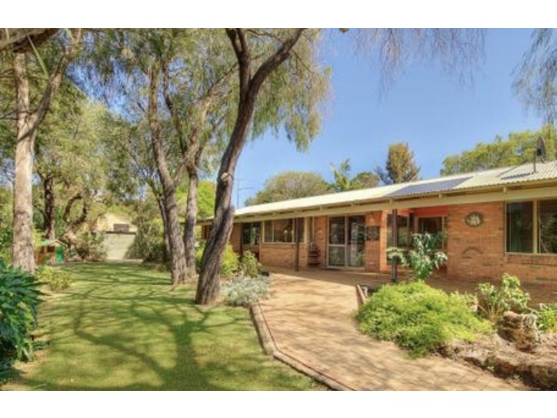 3 Kalgaritch Avenue, West Busselton WA 6280