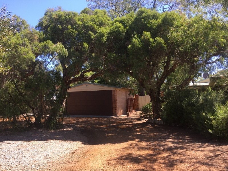 3 Kalgaritch Avenue, West Busselton WA 6280