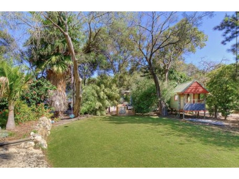 3 Kalgaritch Avenue, West Busselton WA 6280