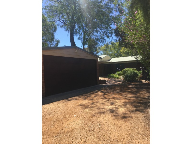3 Kalgaritch Avenue, West Busselton WA 6280