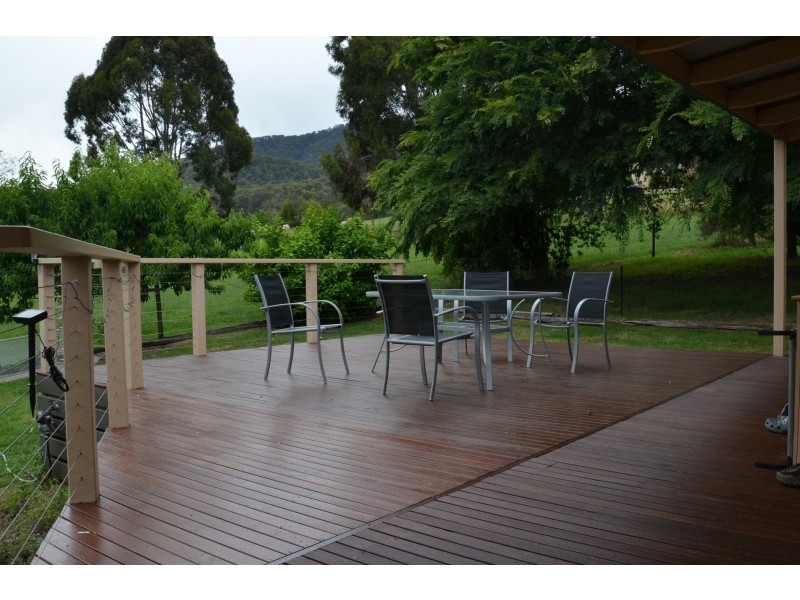 3 Cuthbert Street, Tawonga VIC 3697