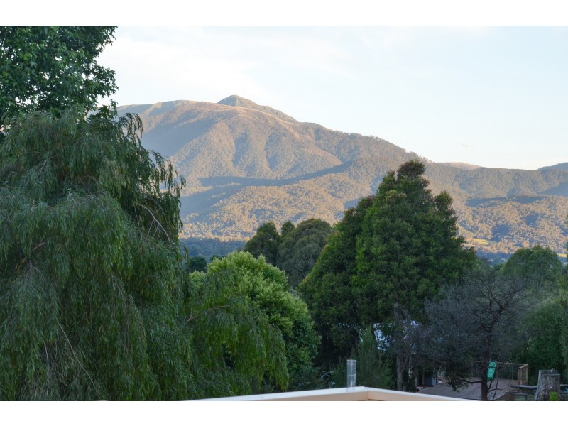 3 Cuthbert Street, Tawonga VIC 3697