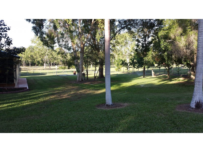 33 Chisholm Trail, Oak Valley QLD 4811