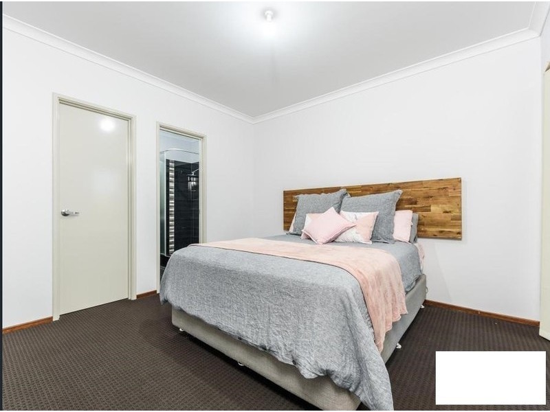 385 Banrock Drive, Ellenbrook WA 6069