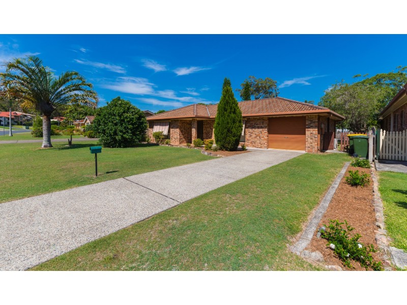 11 Scarborough Way, Dunbogan NSW 2443
