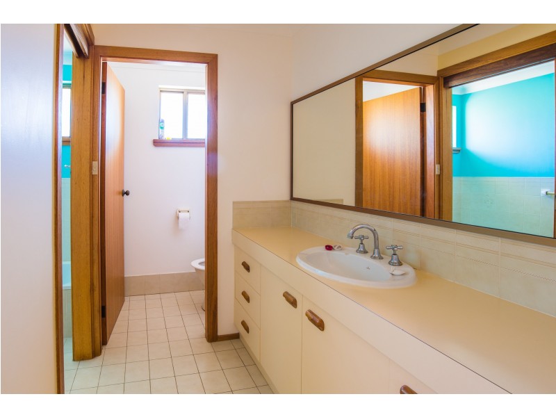 11 Scarborough Way, Dunbogan NSW 2443