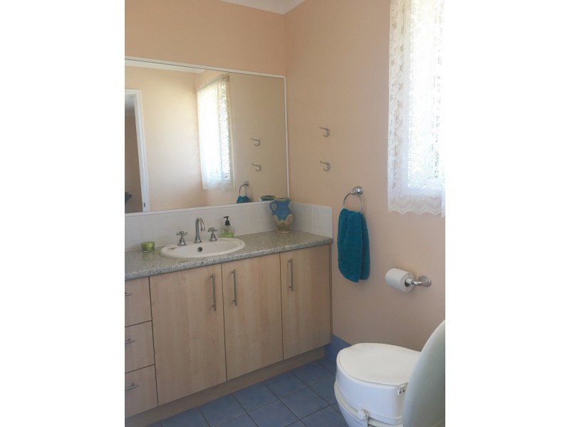 30 Hedley Drive, Woolmar QLD 4515