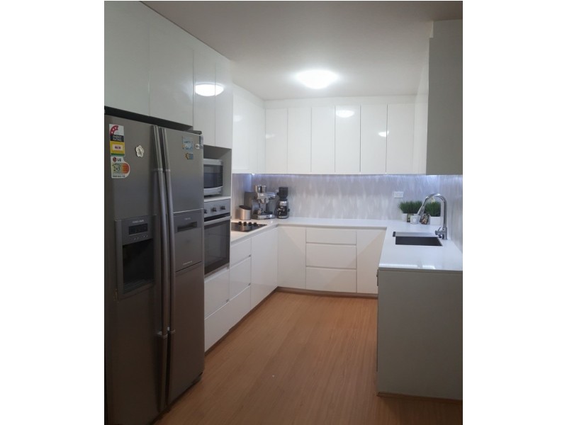 2/440 Blaxcell Street, Guildford NSW 2161