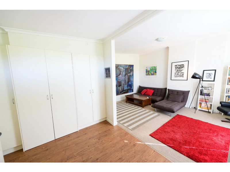 7 Clarence Avenue, Kennington VIC 3550