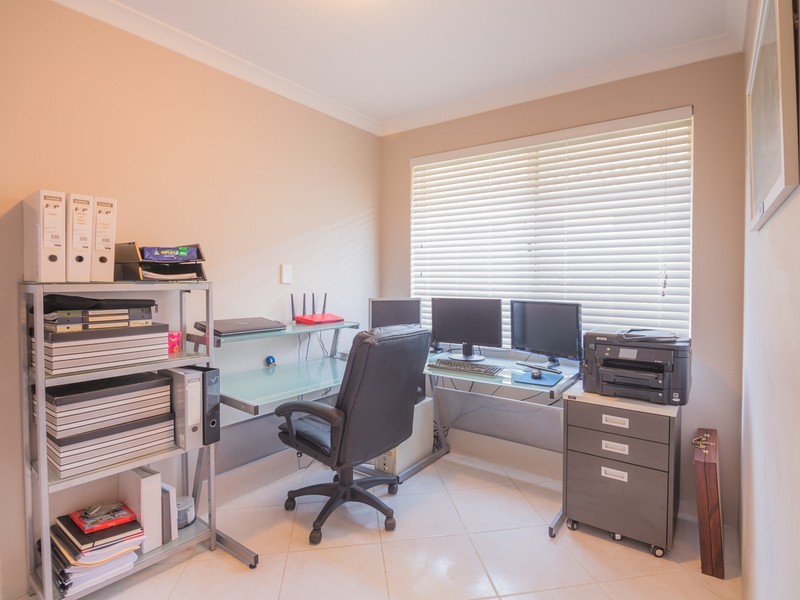 42 Twilight Mews, Aubin Grove WA 6164