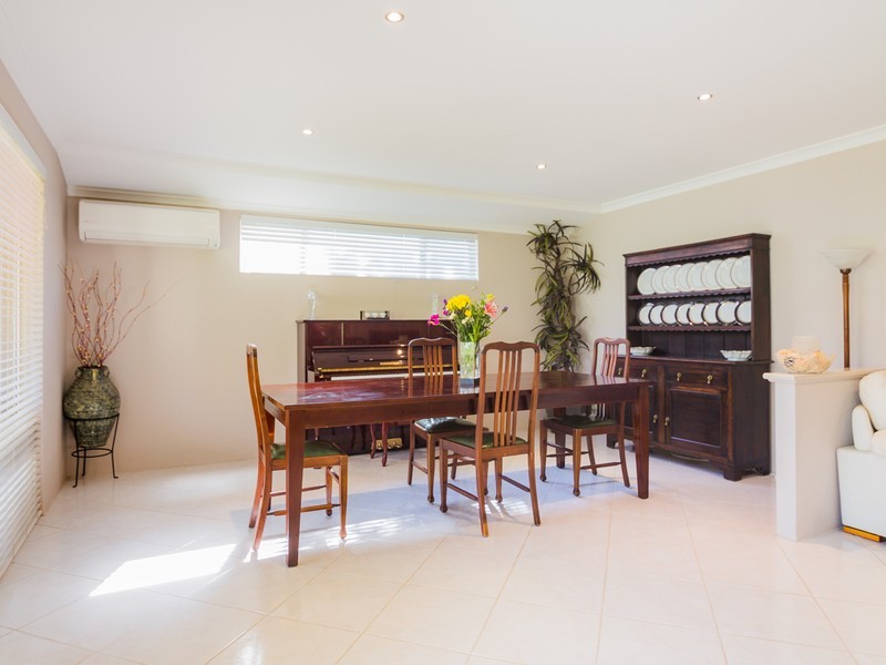 42 Twilight Mews, Aubin Grove WA 6164