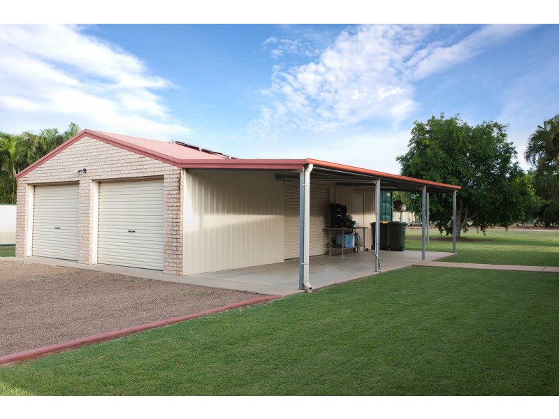 3 Belluna Cres, Gooburrum QLD 4670