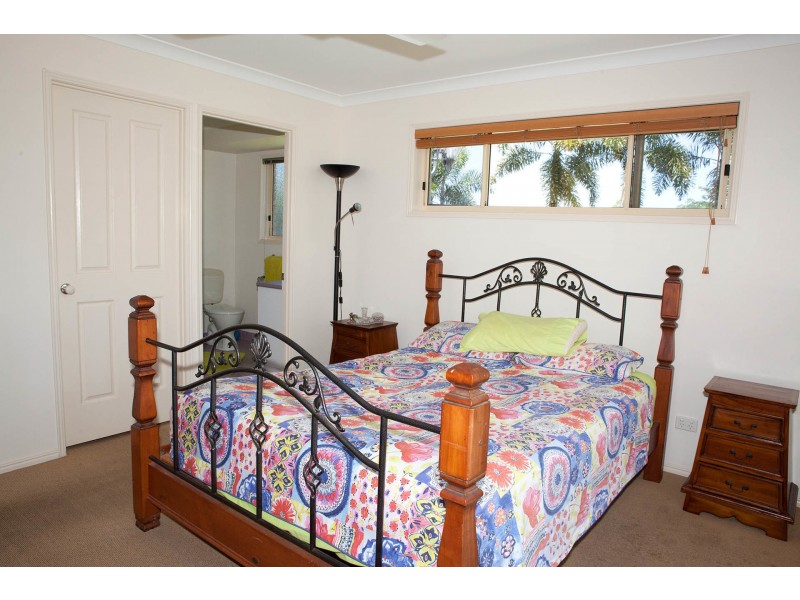 3 Belluna Cres, Gooburrum QLD 4670