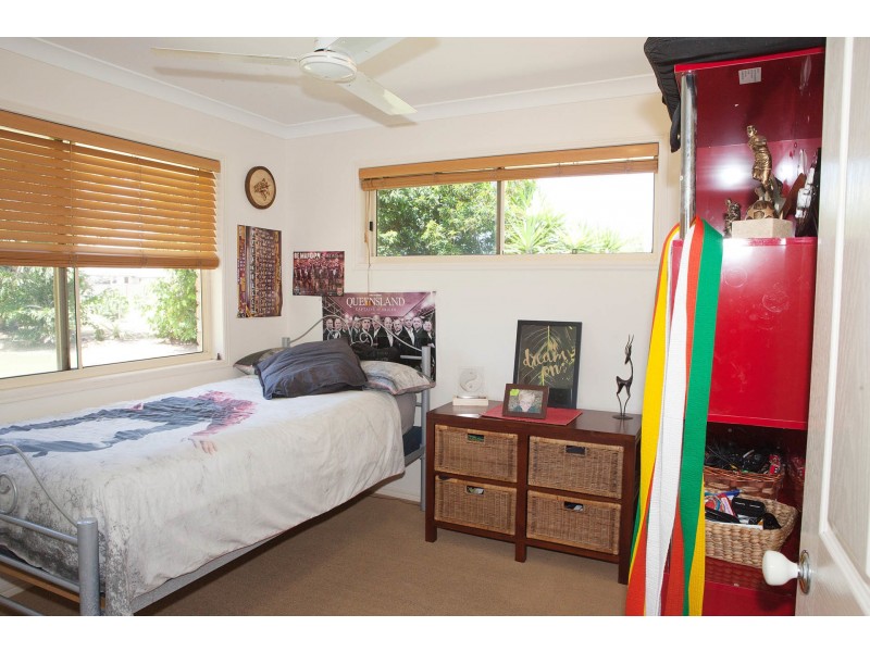 3 Belluna Cres, Gooburrum QLD 4670