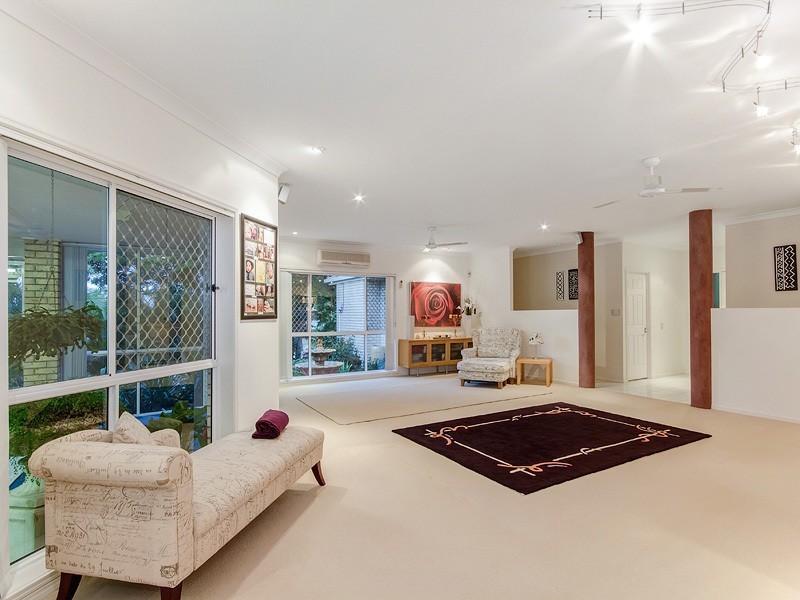 7 Rosewall Place, Oxenford QLD 4210