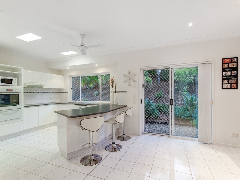7 Rosewall Place, Oxenford QLD 4210