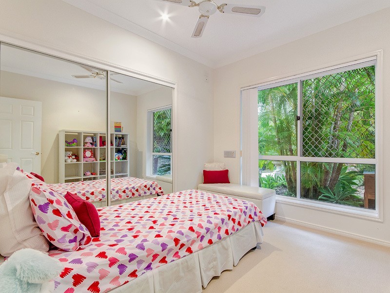 7 Rosewall Place, Oxenford QLD 4210
