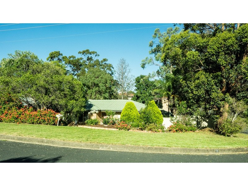26 Loch Carron Avenue, Farmborough Heights NSW 2526