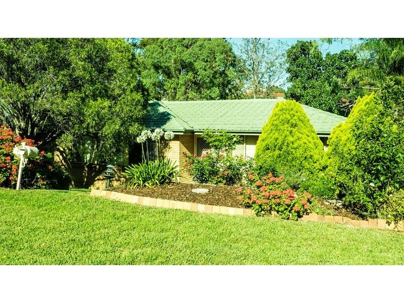26 Loch Carron Avenue, Farmborough Heights NSW 2526