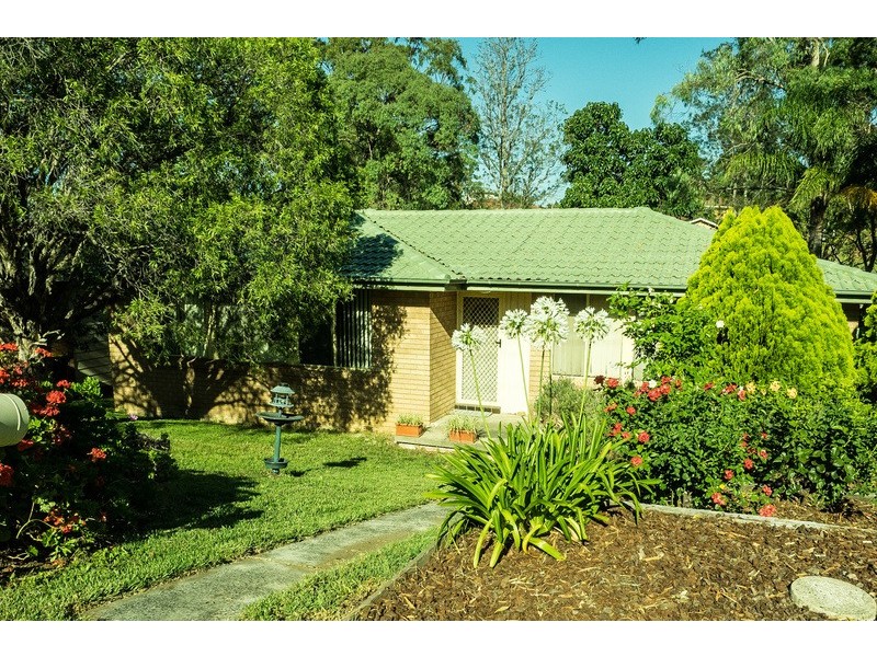 26 Loch Carron Avenue, Farmborough Heights NSW 2526