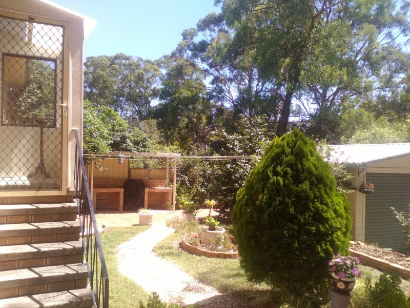 26 Loch Carron Avenue, Farmborough Heights NSW 2526