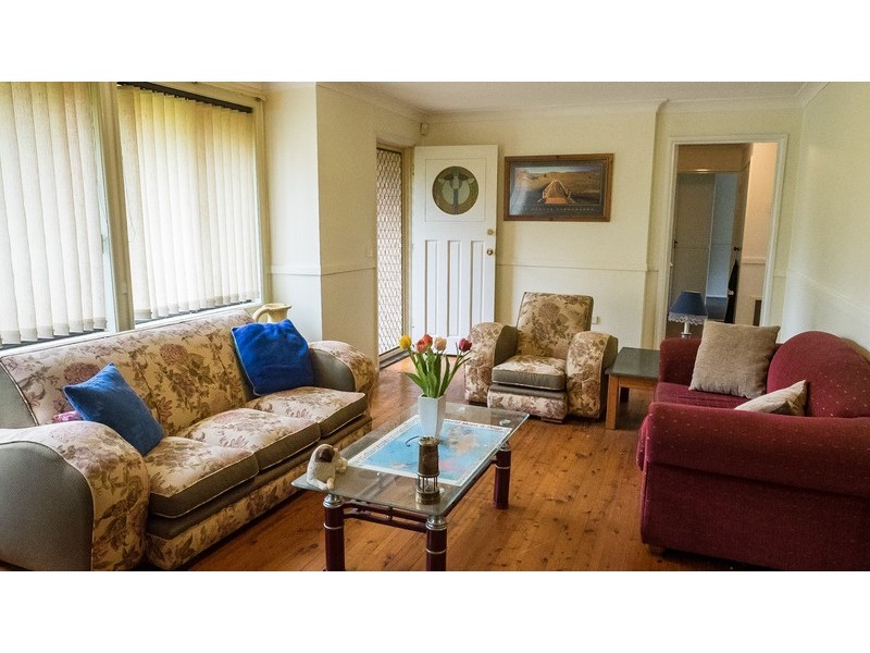 26 Loch Carron Avenue, Farmborough Heights NSW 2526