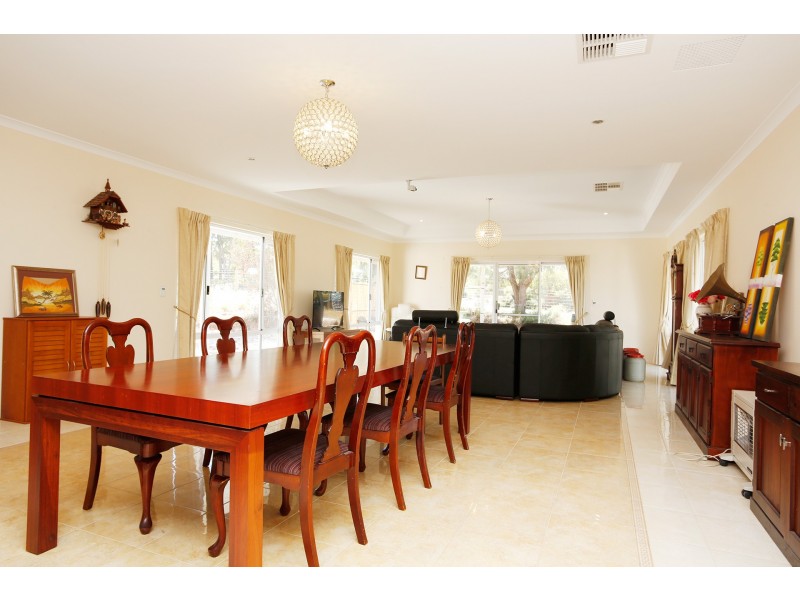 3 Aviemore Drive, Bedfordale WA 6112