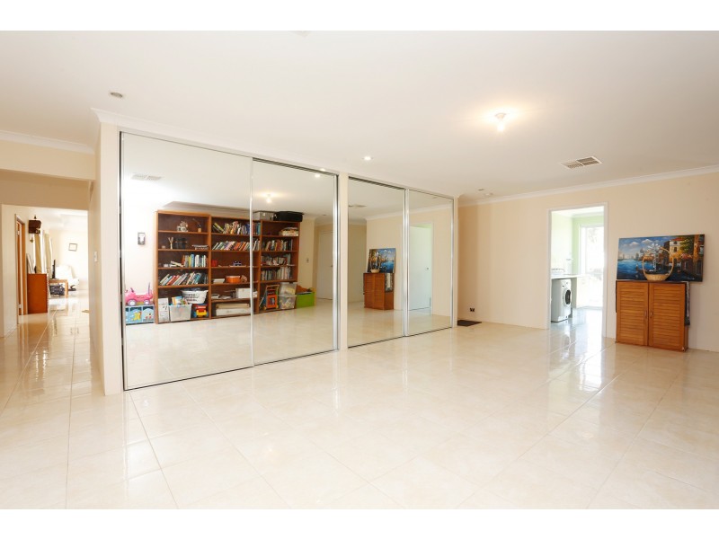 3 Aviemore Drive, Bedfordale WA 6112