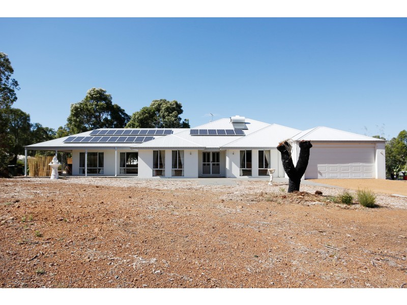 3 Aviemore Drive, Bedfordale WA 6112