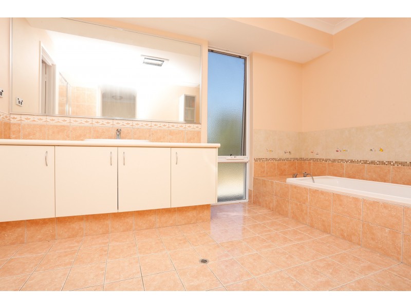 3 Aviemore Drive, Bedfordale WA 6112