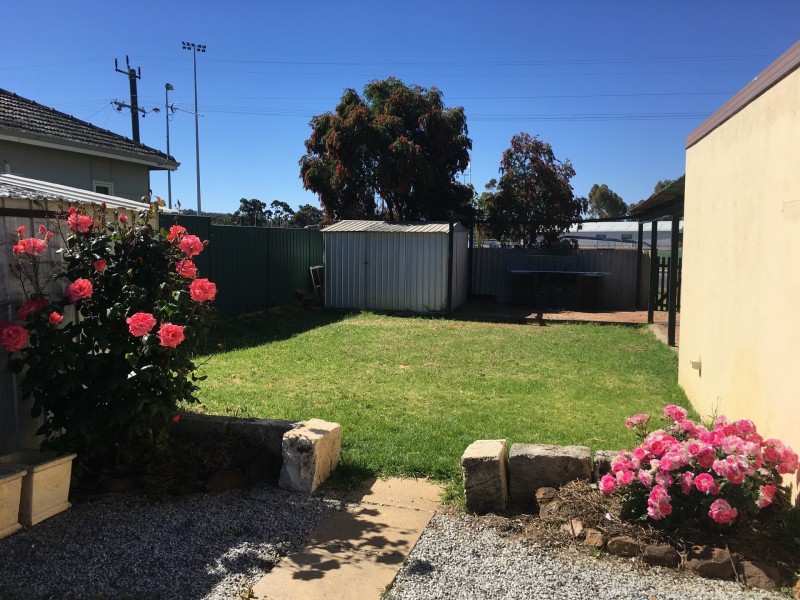 51 Clayton Rd, Narrogin WA 6312