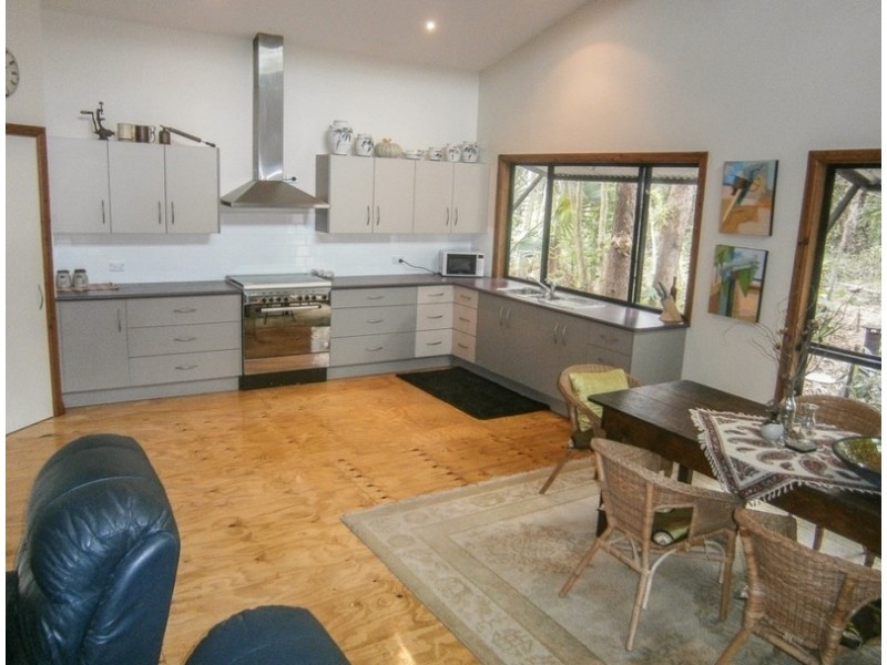 3 Belle Court, Rainbow Beach QLD 4581