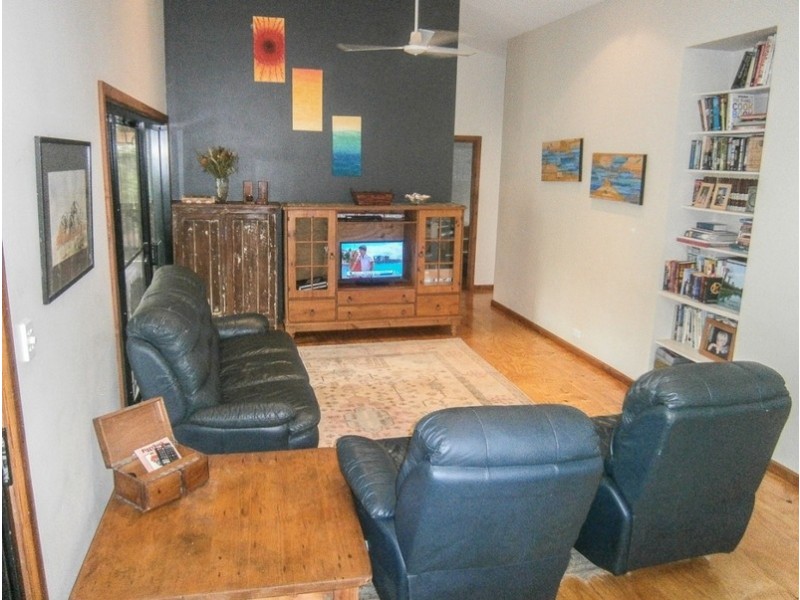 3 Belle Court, Rainbow Beach QLD 4581