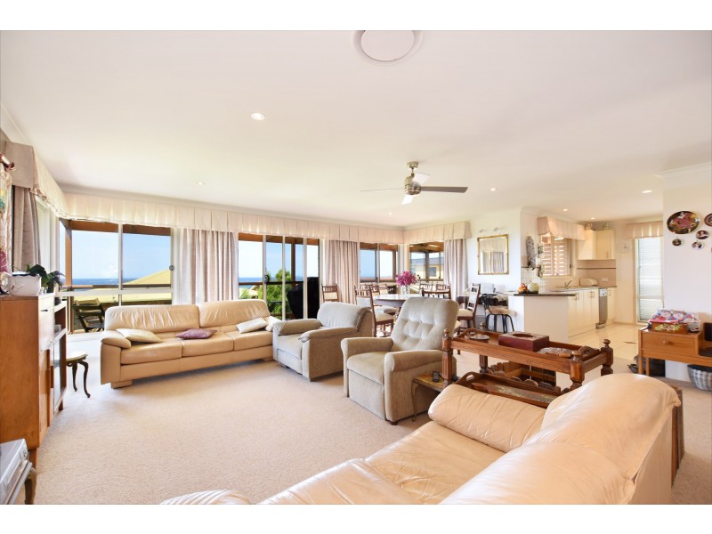 58 Sunset Boulevard, Kianga NSW 2546