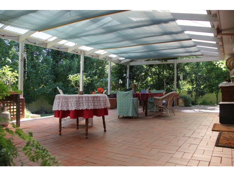 17 Mount Porepunkah Road, Bright VIC 3741