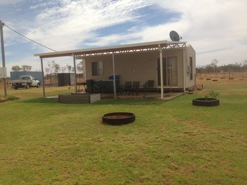 2 Speedy Street, Thargomindah QLD 4492