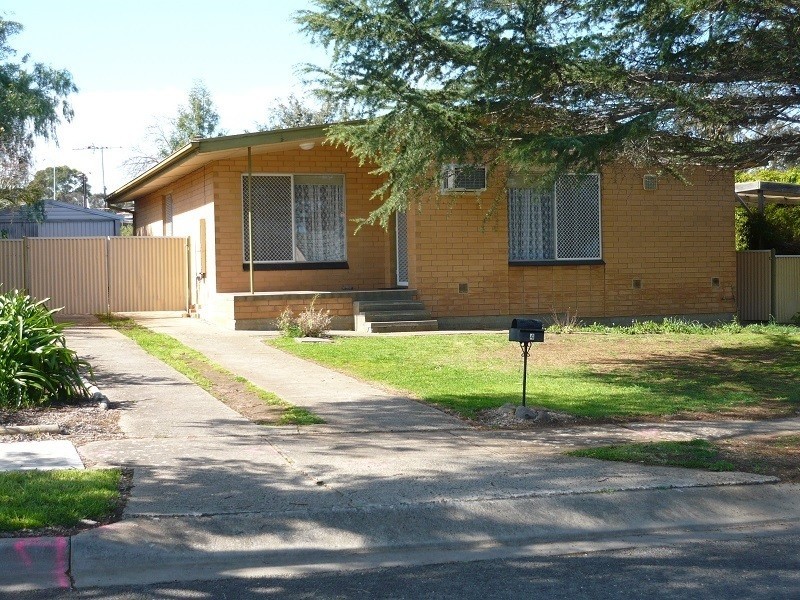 4 Anselm Street, Christie Downs SA 5164