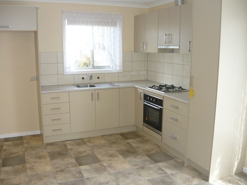 4 Anselm Street, Christie Downs SA 5164