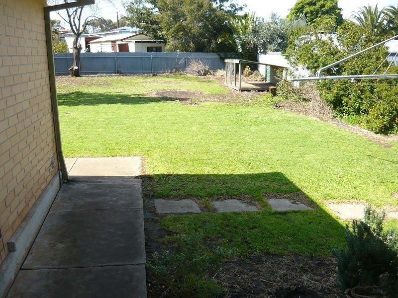 4 Anselm Street, Christie Downs SA 5164