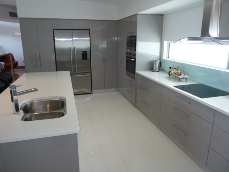 4 Johnston Boulevard, Urraween QLD 4655