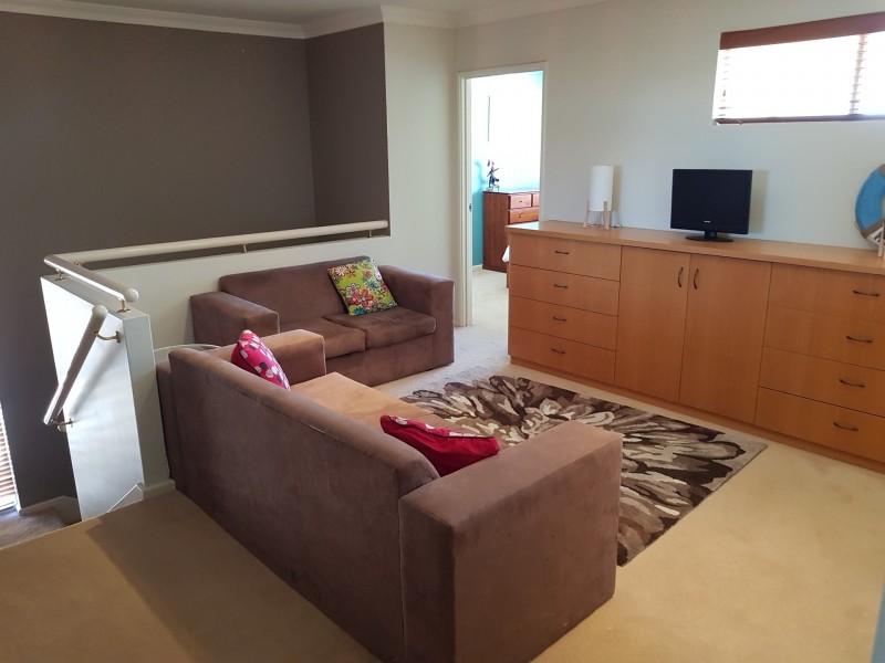 6 Wave Cove, Port Kennedy WA 6172