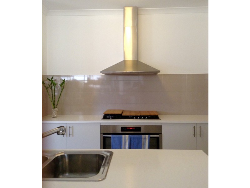 12 Exeter Court, Piara Waters WA 6112