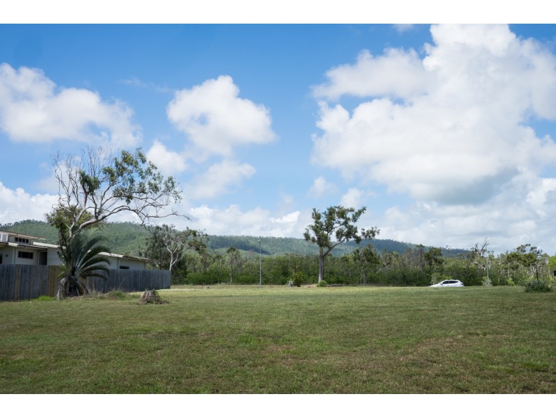 52 Power Boulevard, Midge Point QLD 4799